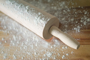 Rolling pin with flour