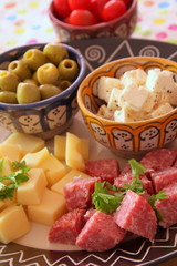 Plate with starters
