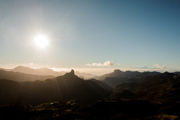 Obraz premium GRAN CANARIA,SPAIN - NOVEMBER 6, 2018: Gorgeous landscape of the beautiful mountains Roque Nublo