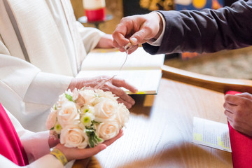 Obraz premium Wedding - Bride and groom wedding - Romantic and beautiful wedding dekoration 