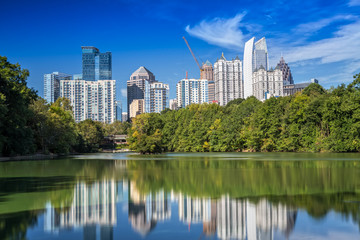 Fototapeta na wymiar Atlanta Skyline from Piedmont Park