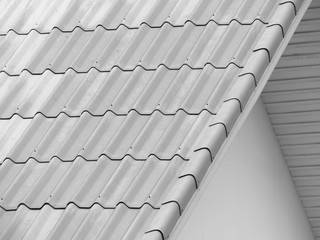 black and white tile roof pattern