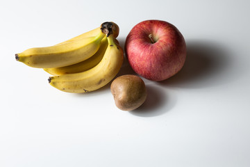 りんご　バナナ　キウイ