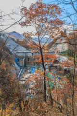  	2017年秋の見晴らし台からみた八ッ場ダム予定地の風景