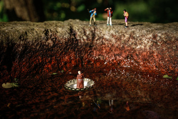 Creative Reality: Little People und spirituelle Sensation