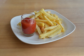french fries with sauce