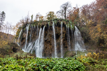 Obraz premium Large Waterfalls in Plitvice