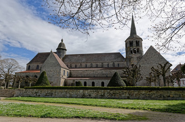Fototapeta na wymiar Abbatiale_Saint-Pierre-Saint-Paul d’Évaux-les-Bains-les-Bains