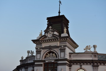 Fototapeta na wymiar facade of the sculpture building Kazan