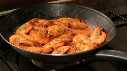 frying pan with shrimps