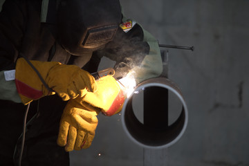 welding in the steel tube