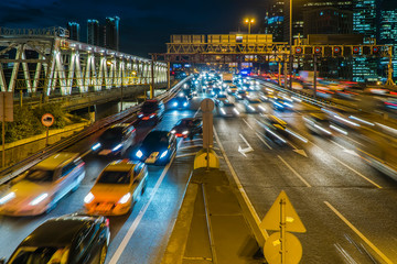 Fototapeta na wymiar night traffic jam on the urban thoroughfare and road junction