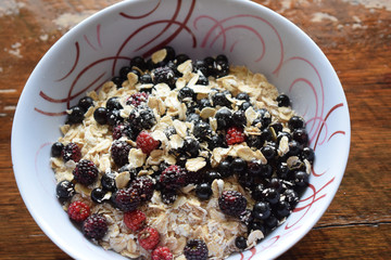 oat flake with berries