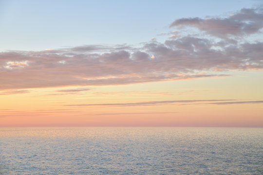 Vanilla sunset on the Atlantic ocean in Normandy