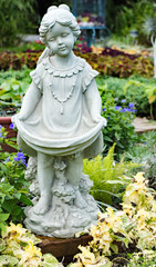 Gartenfigur Mädchen