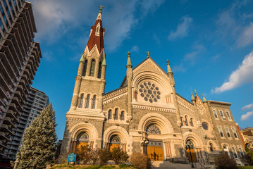 Fototapeta na wymiar St. Francis Xavier Church, in Spring Garden, Philadelphia, Pennsylvania.