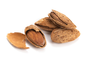 殻付きアーモンド