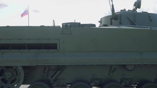 Side view of self-propelled mortar 2S4 Tyulpan. Green camouflage.