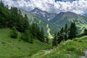 Fototapeta premium Mountain landscape along the road to Colle dell'Assietta