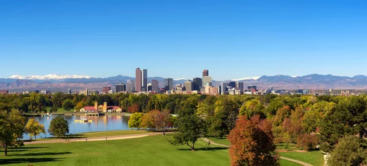Foto op Canvas Skyline of Denver downtown with Rocky Mountains © Nick Fox