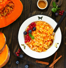pudding with pumpkin and rice