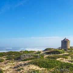 Fototapeta na wymiar Atlantic ocean coastline landscape along the Saint James way in Portugal, Europe