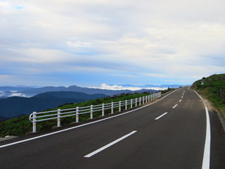 四国カルスト　日本１００名道　愛媛県　日本