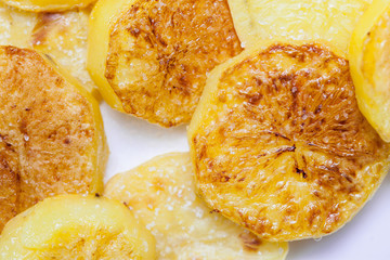 slices of baked potatoes