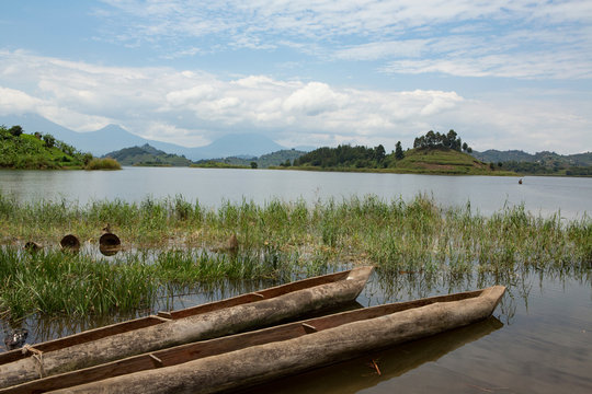 Mokoro canoes in Lake Mutanda, Uganda