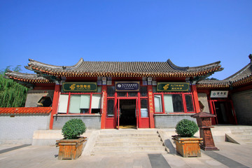 Naklejka premium The ancient Chinese landscape architecture