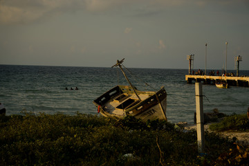 Barco abandonado