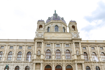 Fototapeta na wymiar Kunsthistorisches Museum in Vienna, Austria