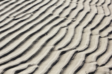 Structures in the sand