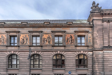 Fototapeta na wymiar facade of old building
