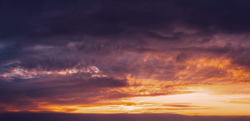 Naklejka na ściany i meble Sunrise Sunset Sky. Bright Dramatic Sky With Colorful Clouds. Ye
