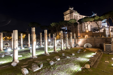Foro romani in notturna