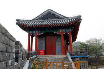 Fototapeta premium Dehui Gate Tower building landscape in chengde mountain resort, China