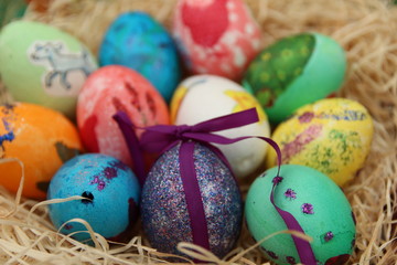 Fototapeta na wymiar Decorating Easter Eggs home made (photo Czech repblic -Europe)