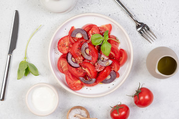 salad with tomatoes and onions