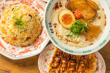 とんこつラーメン　 tonkotsu pork ramen Japanese food
