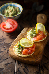 Guacamole salmon toast