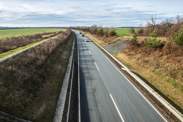 Bundesstraße von oben im Burgenland (A)