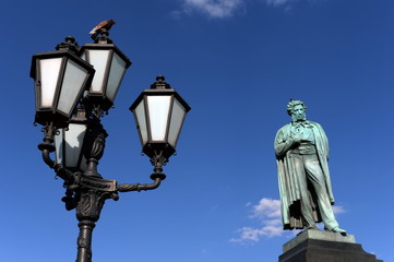 Fototapeta na wymiar Monument to the great Russian poet Alexander Pushkin in Moscow