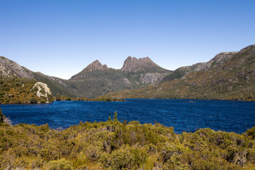 Fototapeta na wymiar Cradle Mountain, great place for trekking and camping in Tasmania.
