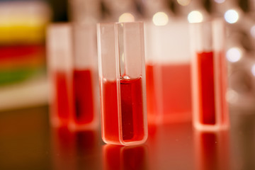 Quartz cuvettes for Chromatography and spectrophotometry in the study of liquids