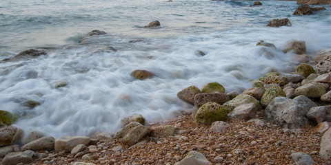 Вода и камни