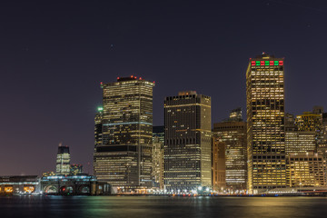 Naklejka premium Manhattan skyline panorama with Times Square lights at dusk, New York City