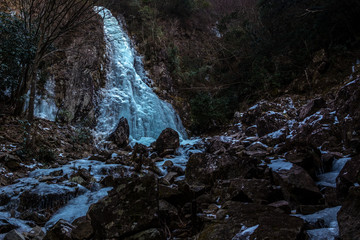 厳寒の氷爆