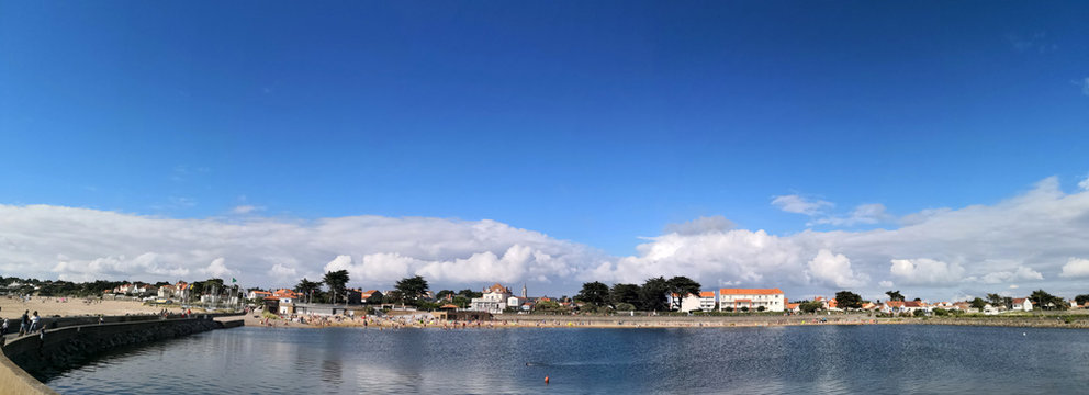plage et piscine naturelle de La Bernerie en Retz