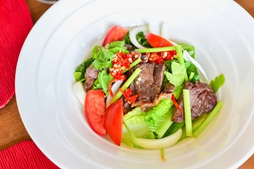 Thai-Style Salad with Grilled Pork Necks